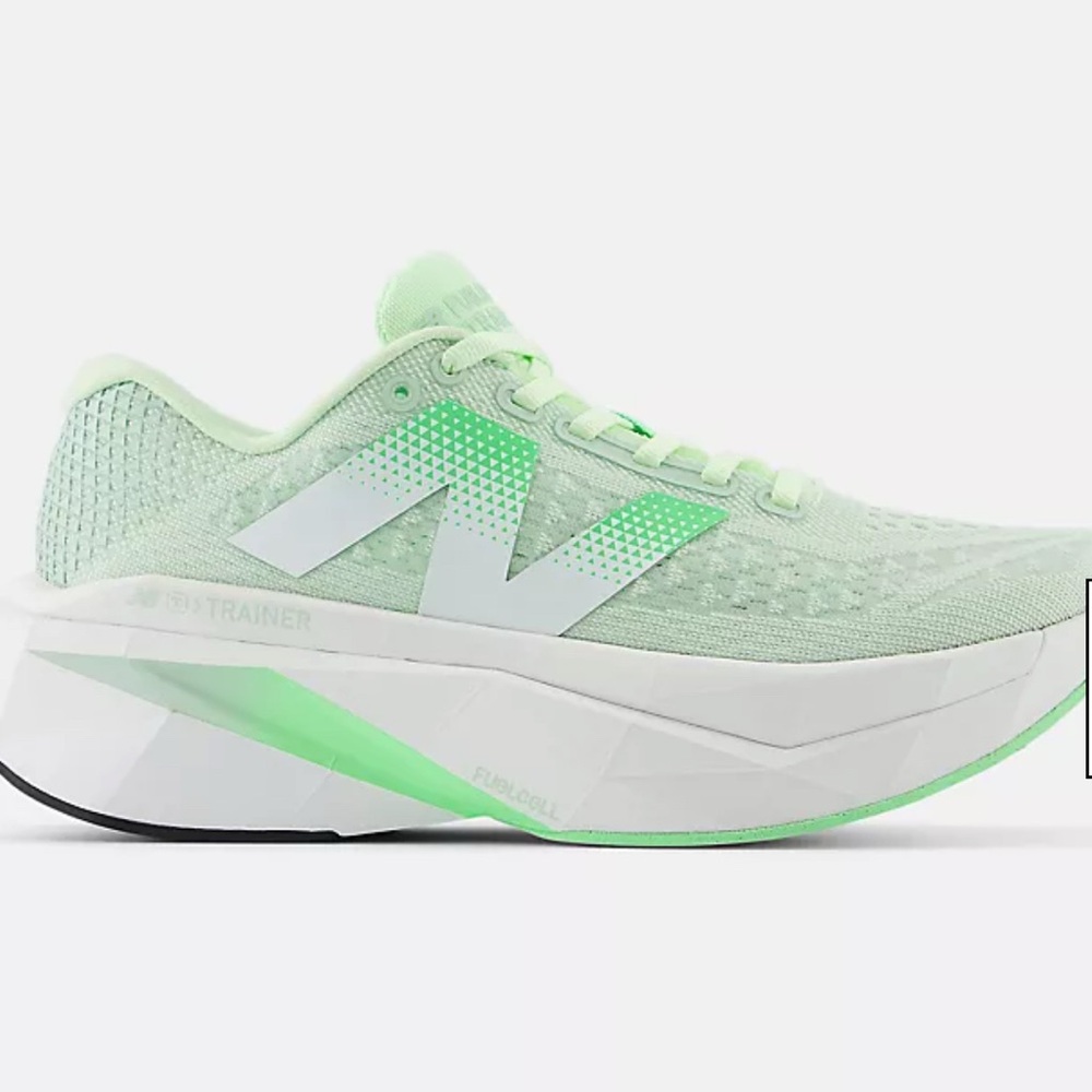 New Balance Women's FuelCell SuperComp Trainee v3